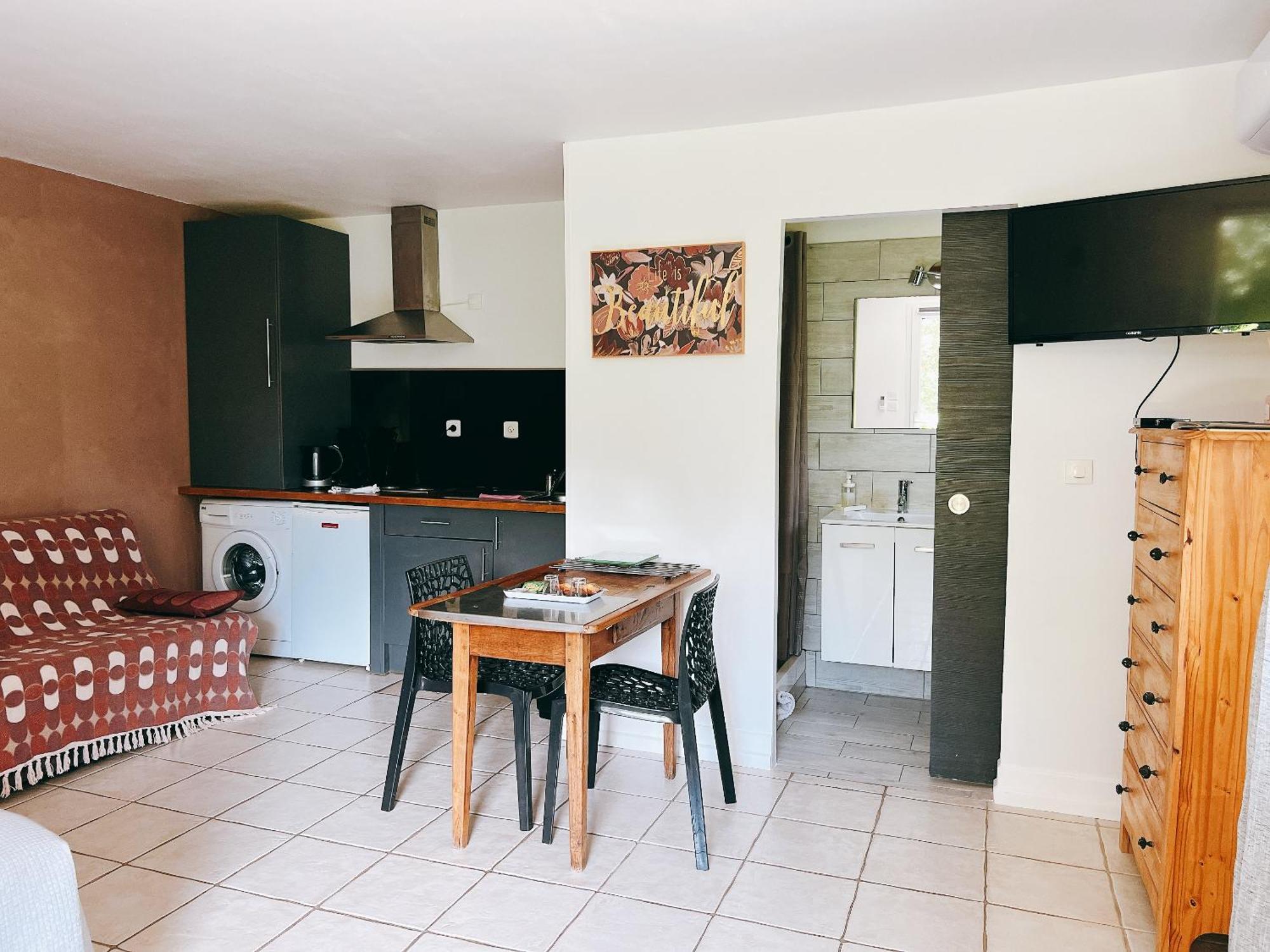 Climatisé Terrasse, Wifi Et Parking Corte (Corsica)